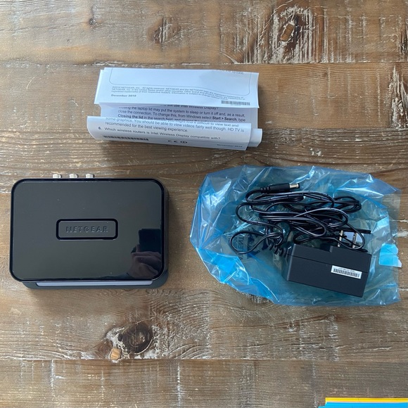 Netgear Push2TV HD Wireless Adapter - Picture 5 of 7